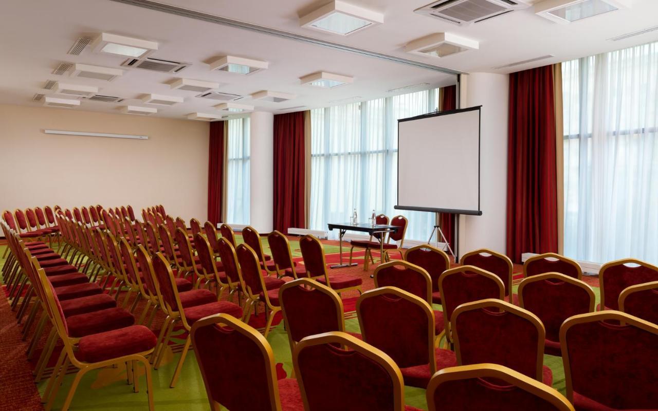 Courtyard By Marriott Moscow Paveletskaya Hotel Luaran gambar