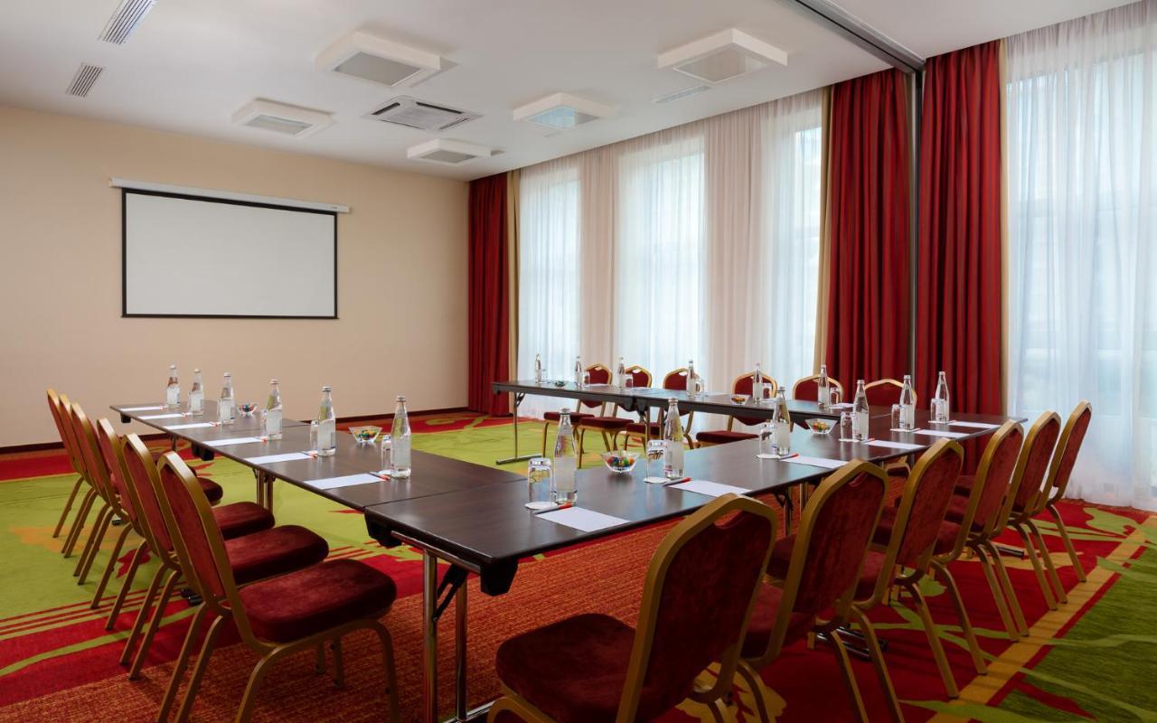 Courtyard By Marriott Moscow Paveletskaya Hotel Luaran gambar