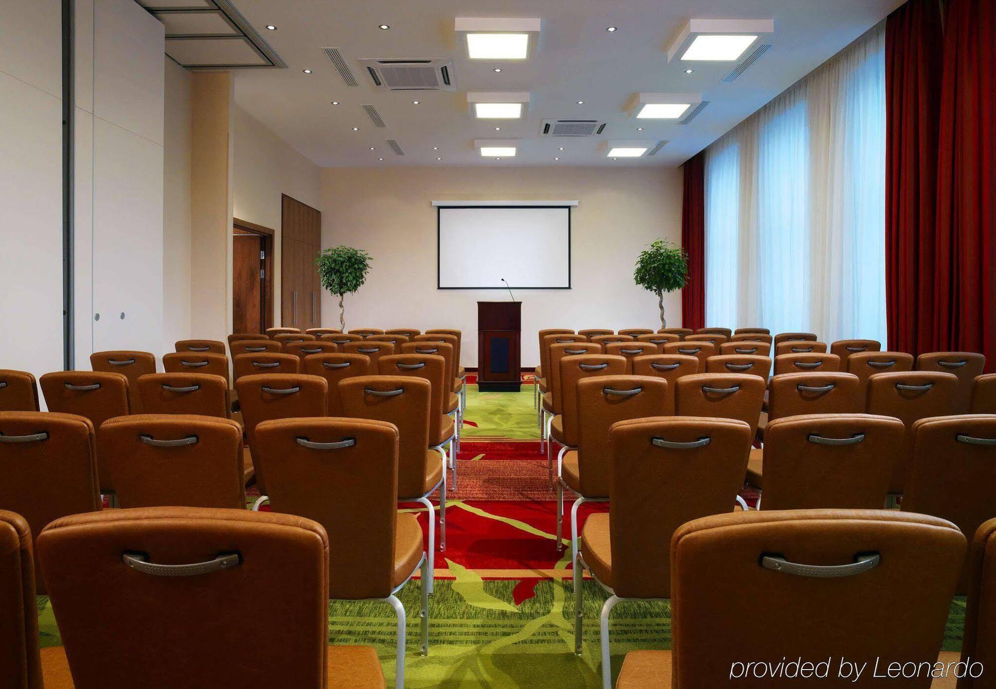 Courtyard By Marriott Moscow Paveletskaya Hotel Luaran gambar